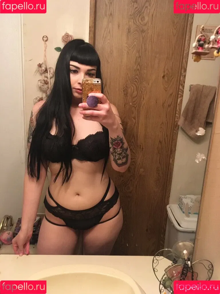 Critterqueeen Onlyfans Photo Gallery 