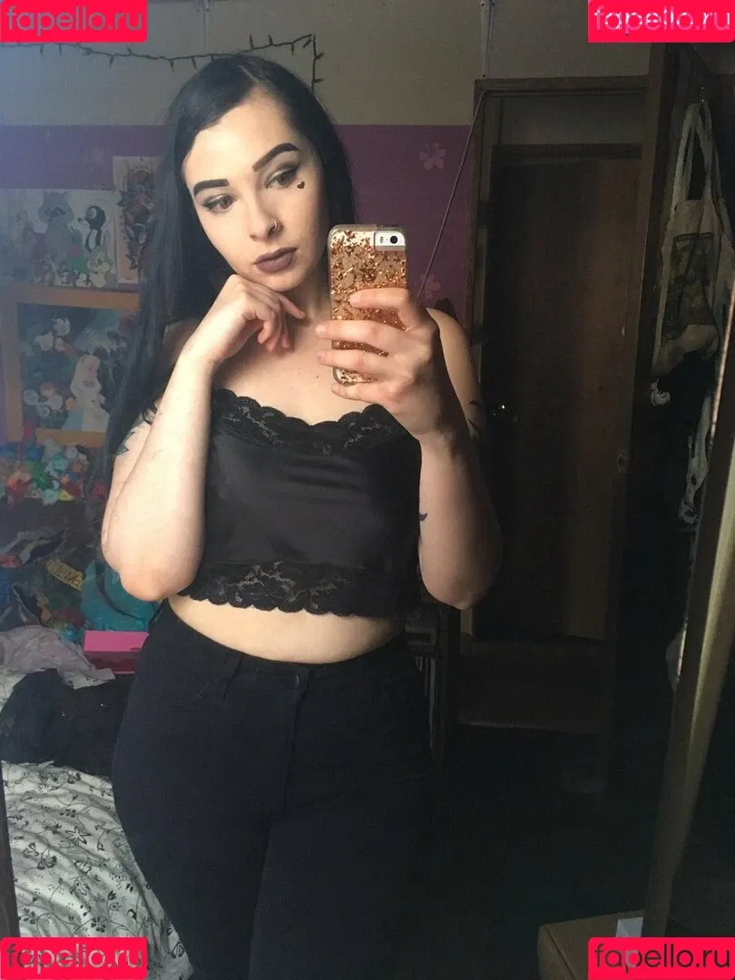 Critterqueeen Onlyfans Photo Gallery 