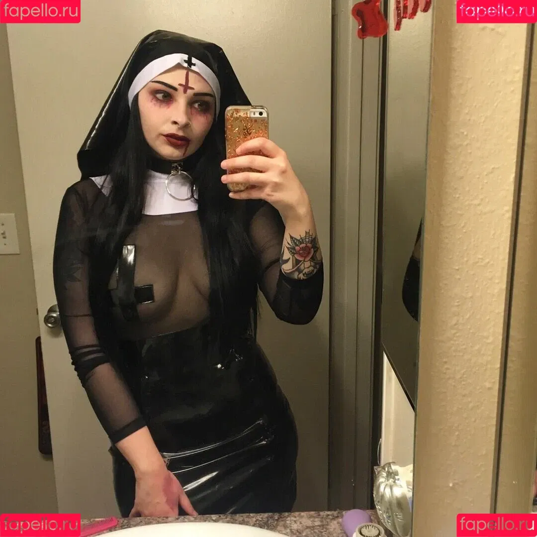 Critterqueeen Onlyfans Photo Gallery 