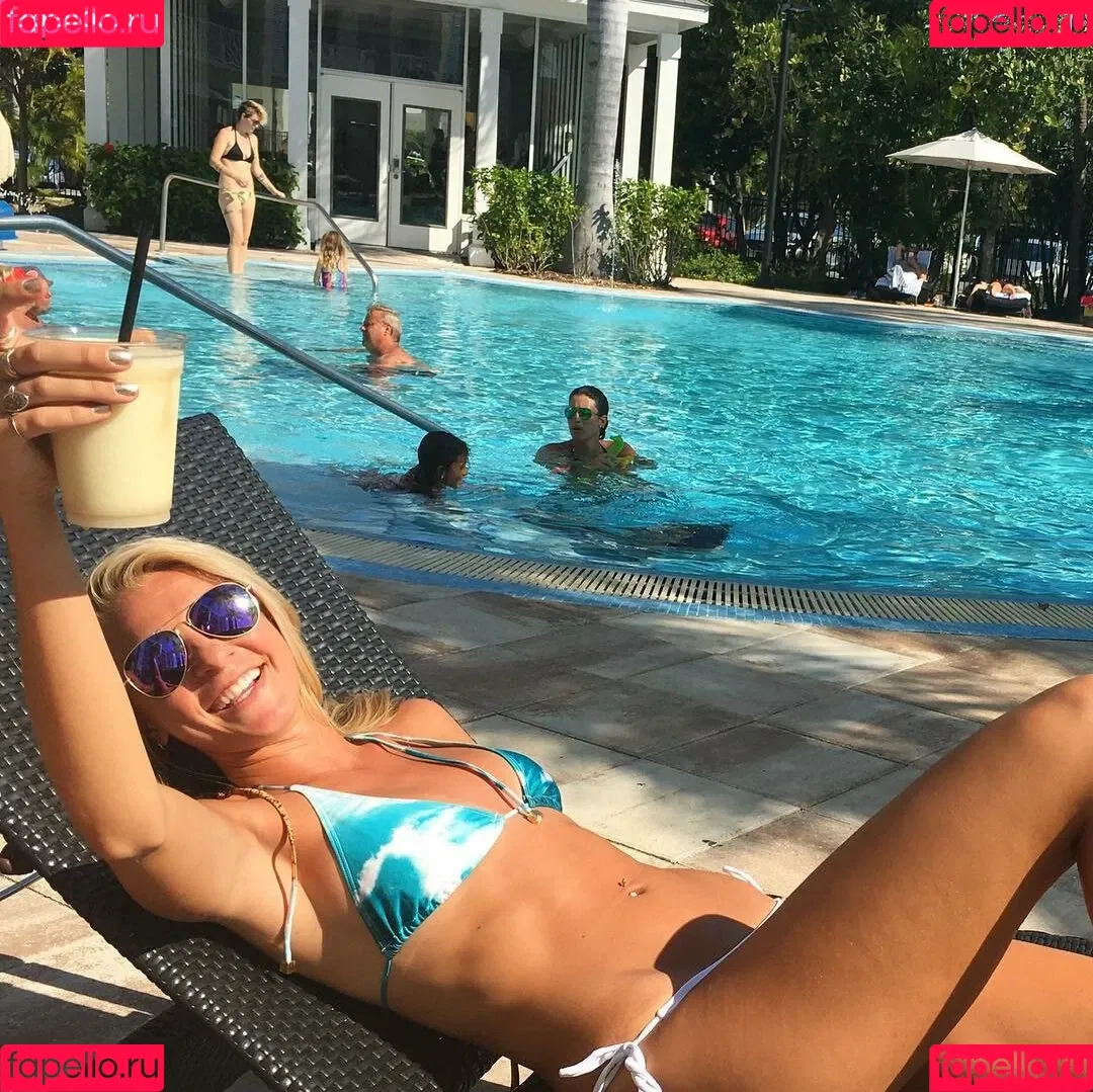 Julia Cole Onlyfans Photo Gallery 