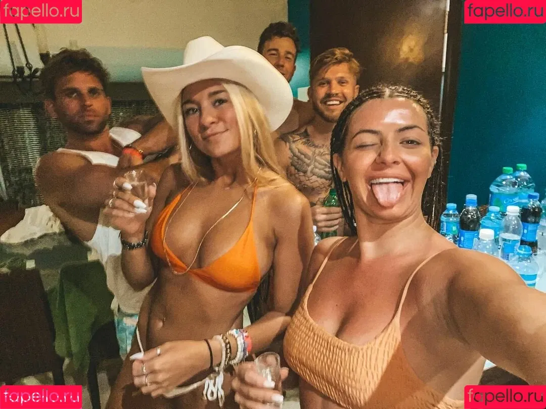 Julia Cole Onlyfans Photo Gallery 