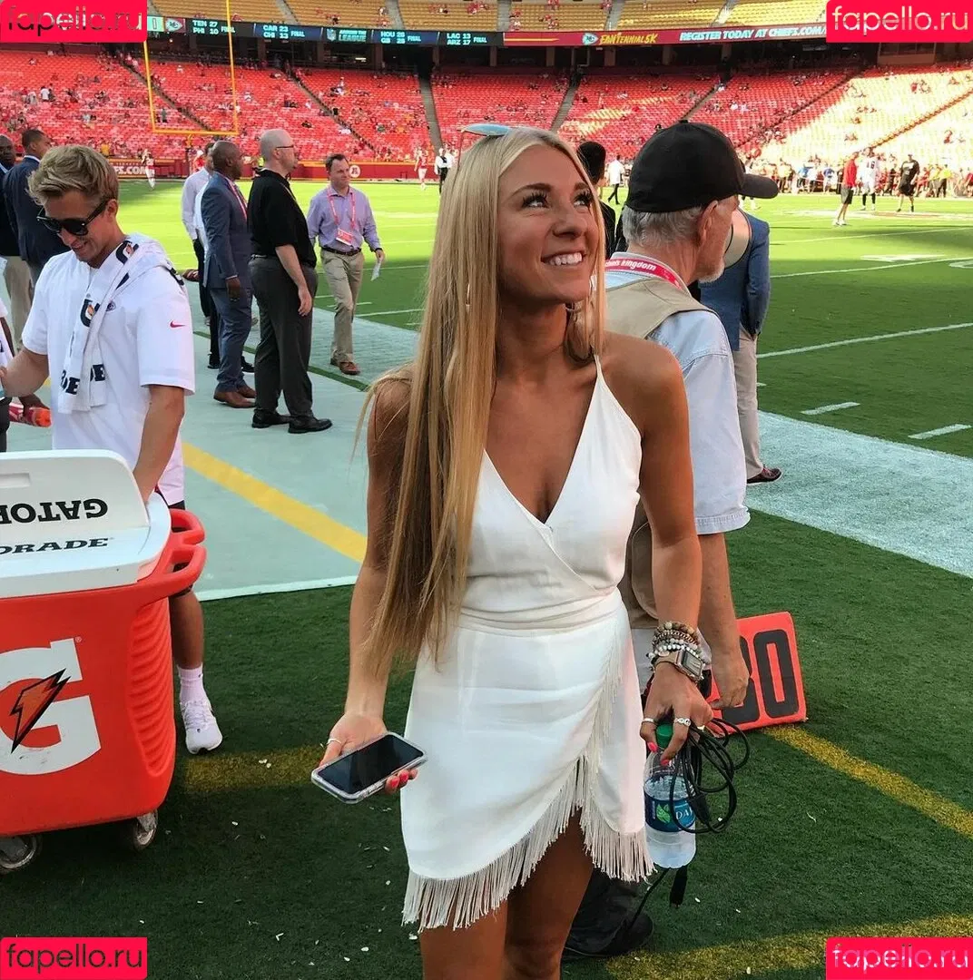 Julia Cole Onlyfans Photo Gallery 