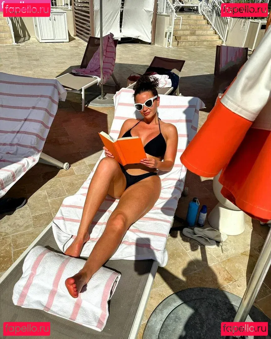 Annie Arbor Onlyfans Photo Gallery 