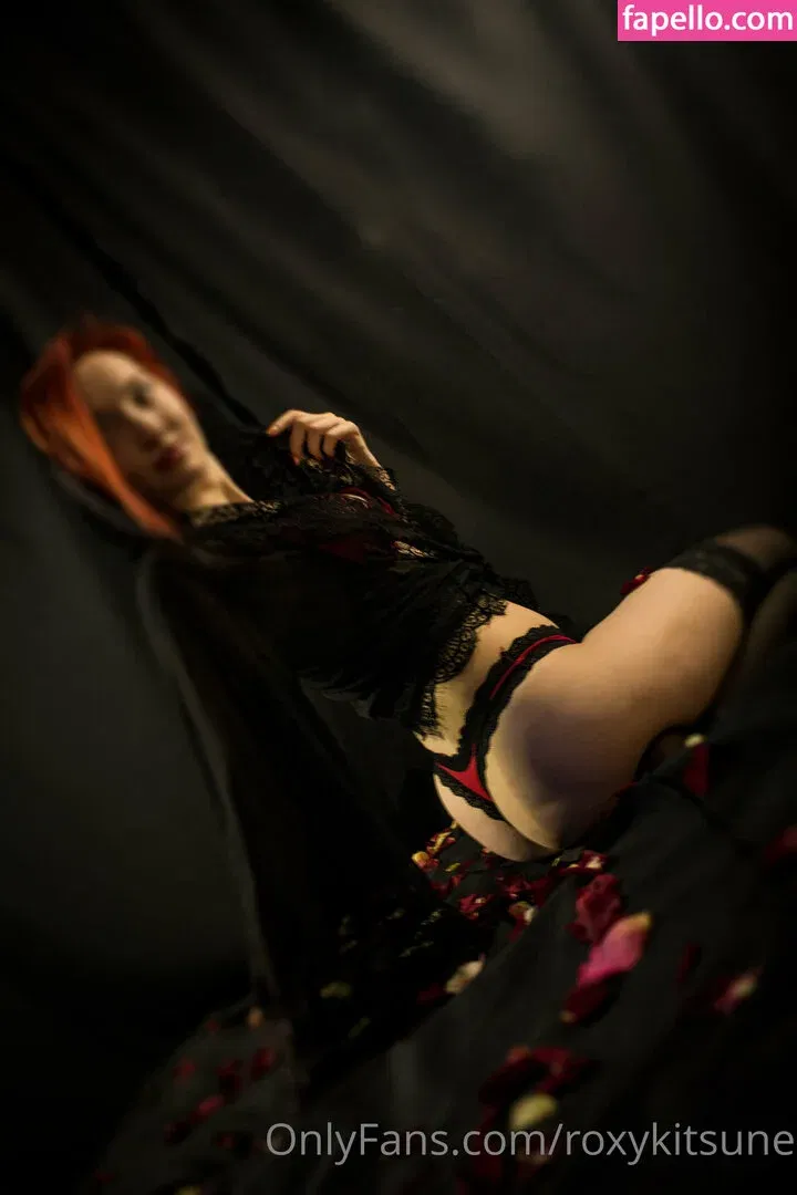 roxykitsune Onlyfans Photo Gallery 