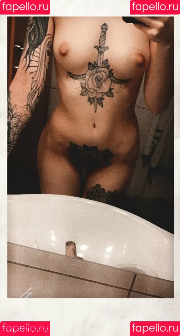 Maskentraegerin Onlyfans Photo Gallery 