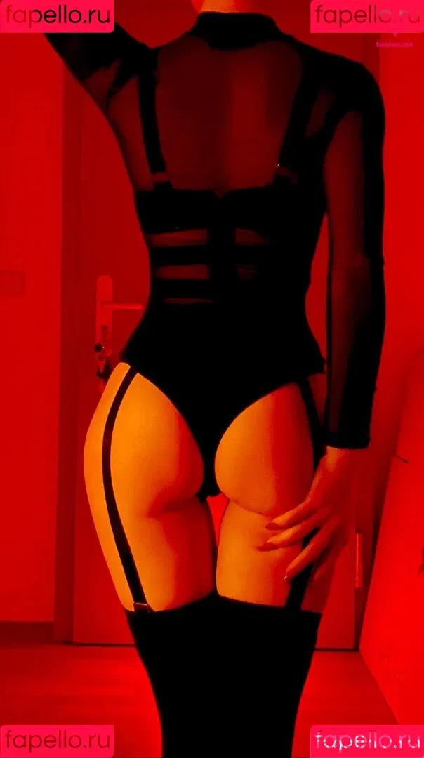 Maskentraegerin Onlyfans Photo Gallery 