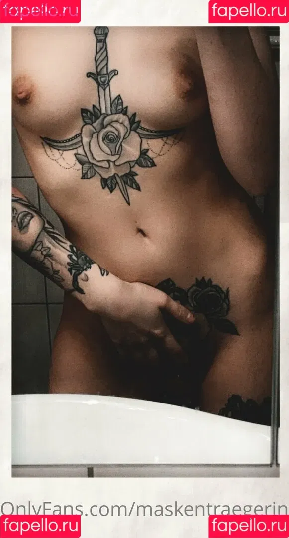 Maskentraegerin Onlyfans Photo Gallery 