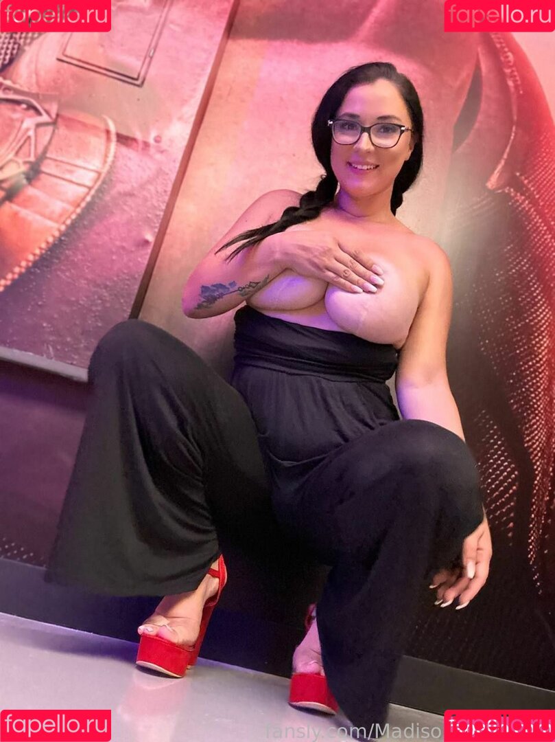 MadisonKnox2424 Onlyfans Photo Gallery 