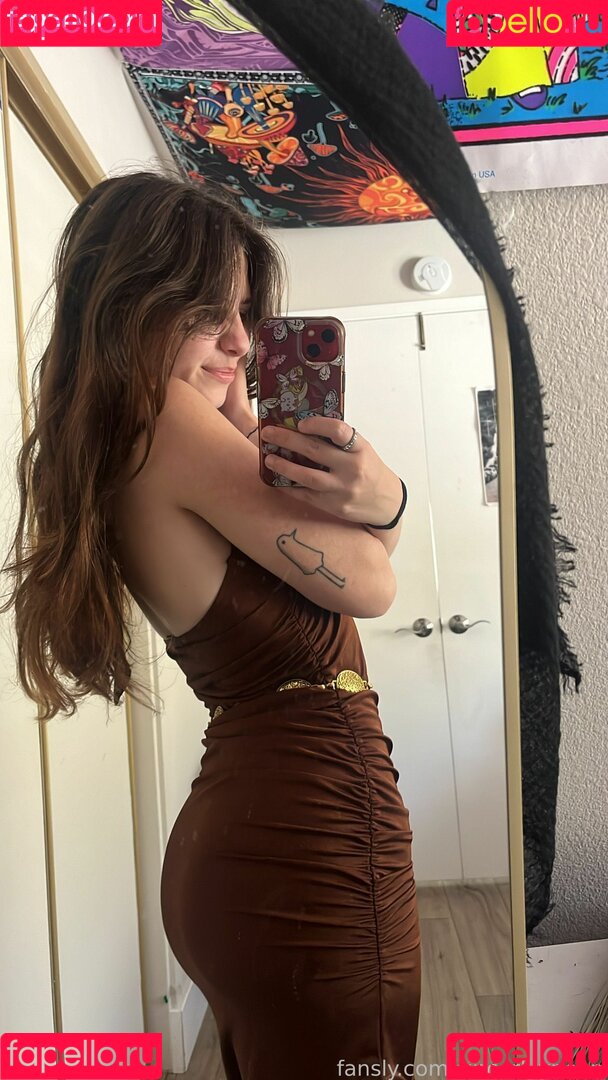 sincerlyyneon Onlyfans Photo Gallery 