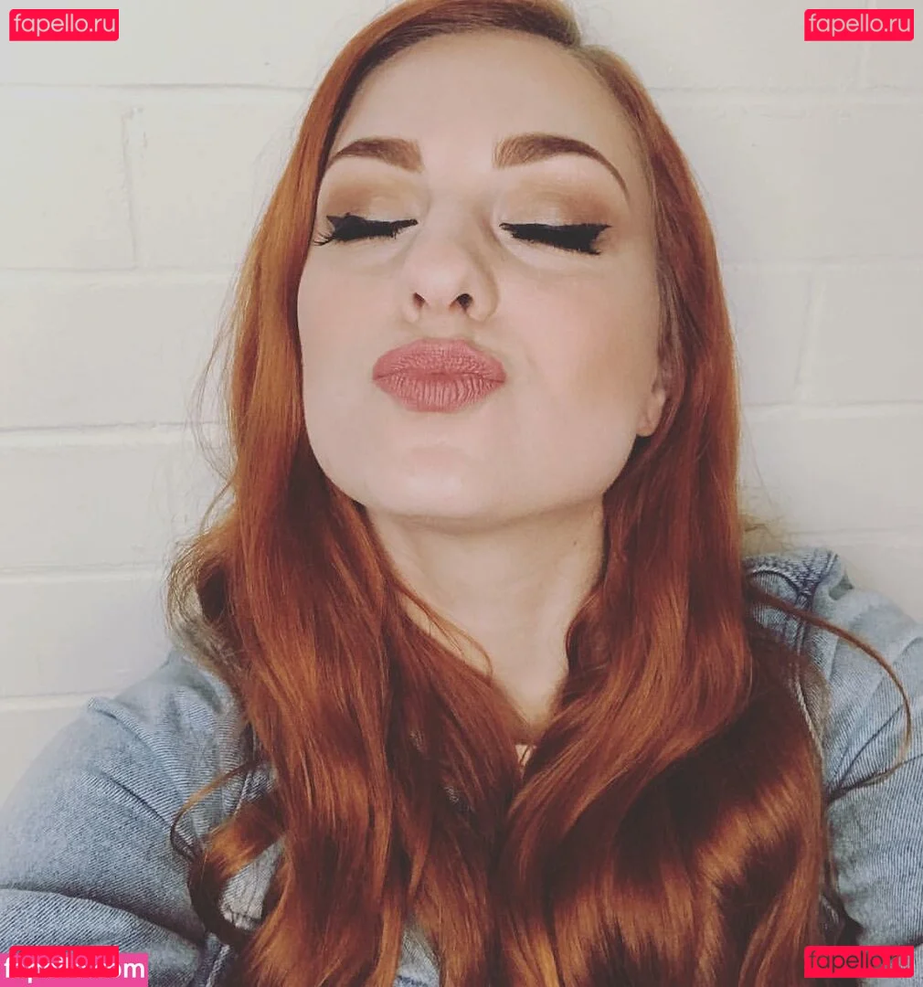 Emily Kristopher Onlyfans Photo Gallery 