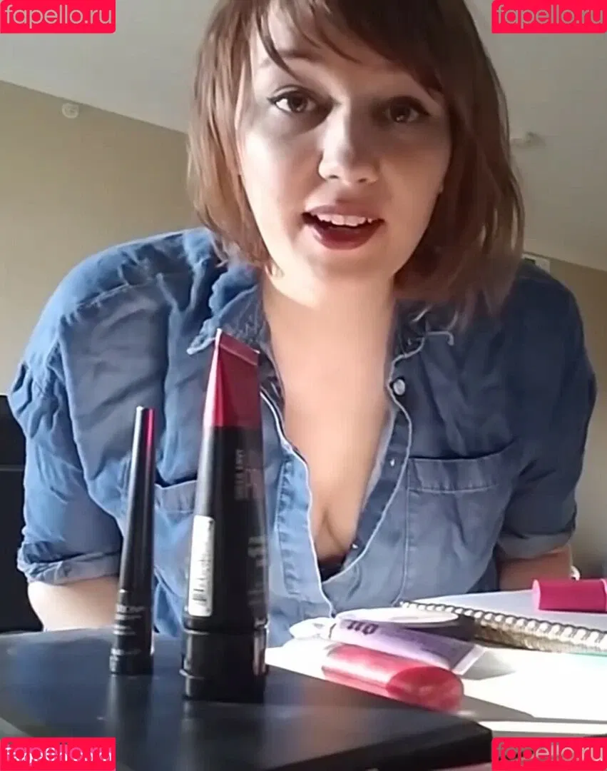softlygaloshes Onlyfans Photo Gallery 