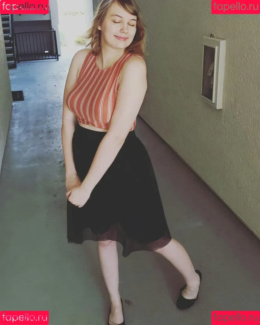 softlygaloshes Onlyfans Photo Gallery 