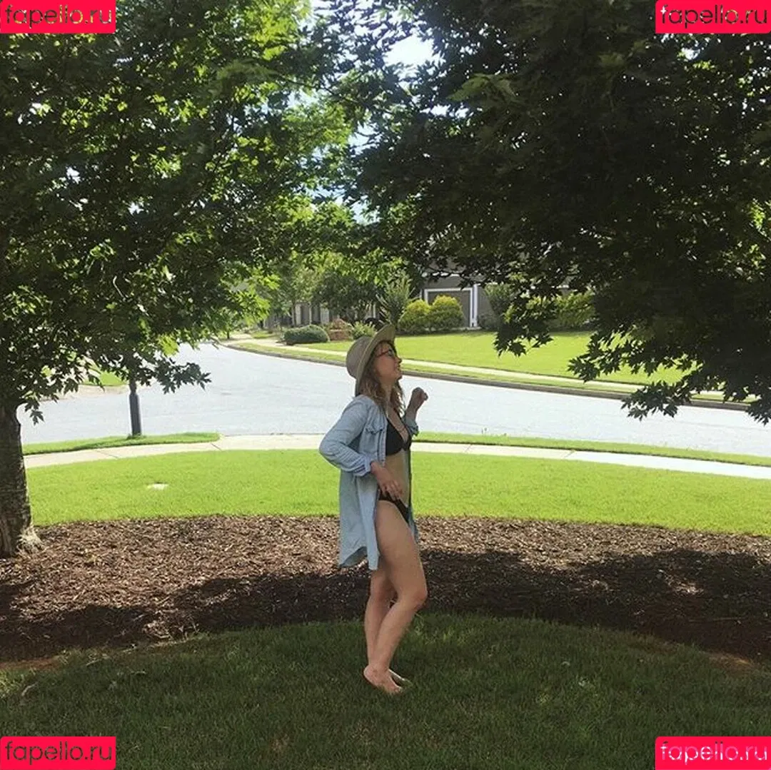 softlygaloshes Onlyfans Photo Gallery 