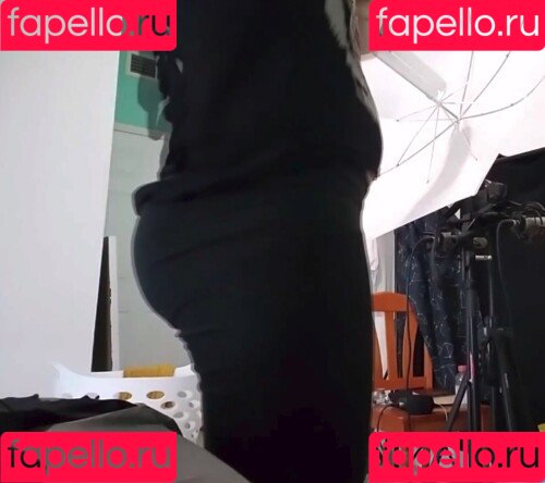 softlygaloshes Onlyfans Photo Gallery 