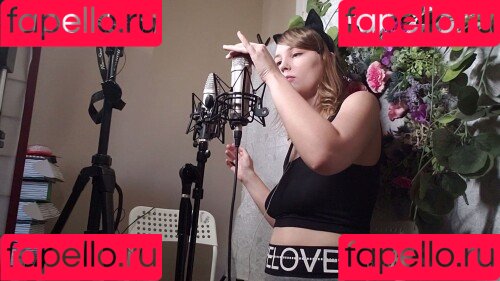 softlygaloshes Onlyfans Photo Gallery 