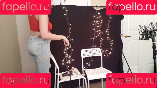 softlygaloshes Onlyfans Photo Gallery 