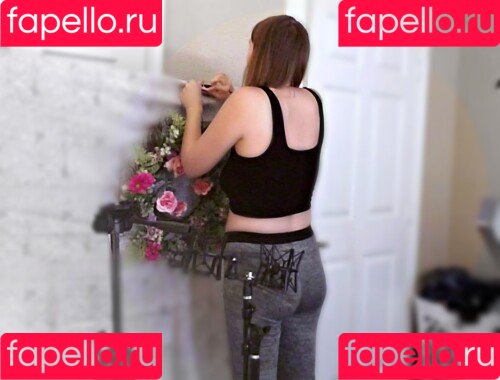 softlygaloshes Onlyfans Photo Gallery 