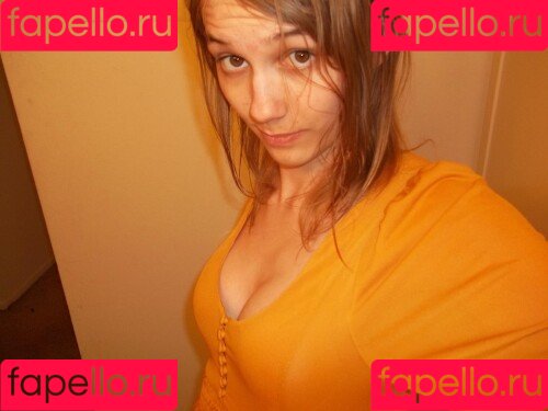 softlygaloshes Onlyfans Photo Gallery 