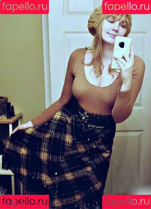 softlygaloshes Onlyfans Photo Gallery 