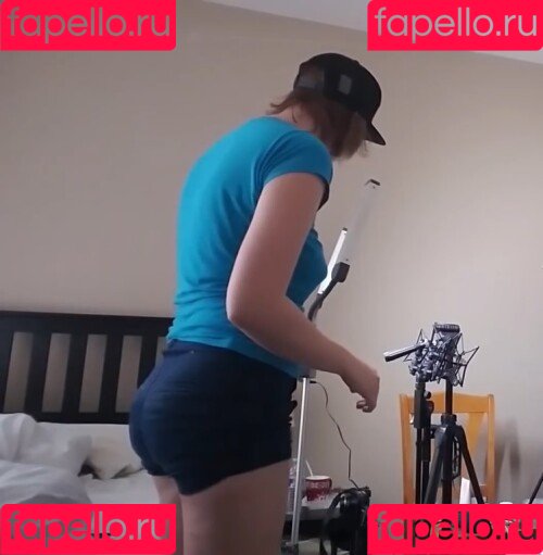 softlygaloshes Onlyfans Photo Gallery 