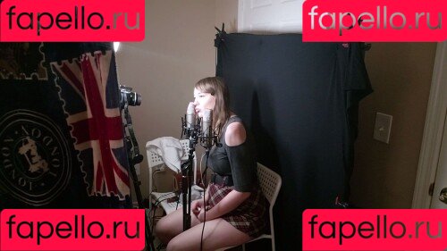 softlygaloshes Onlyfans Photo Gallery 