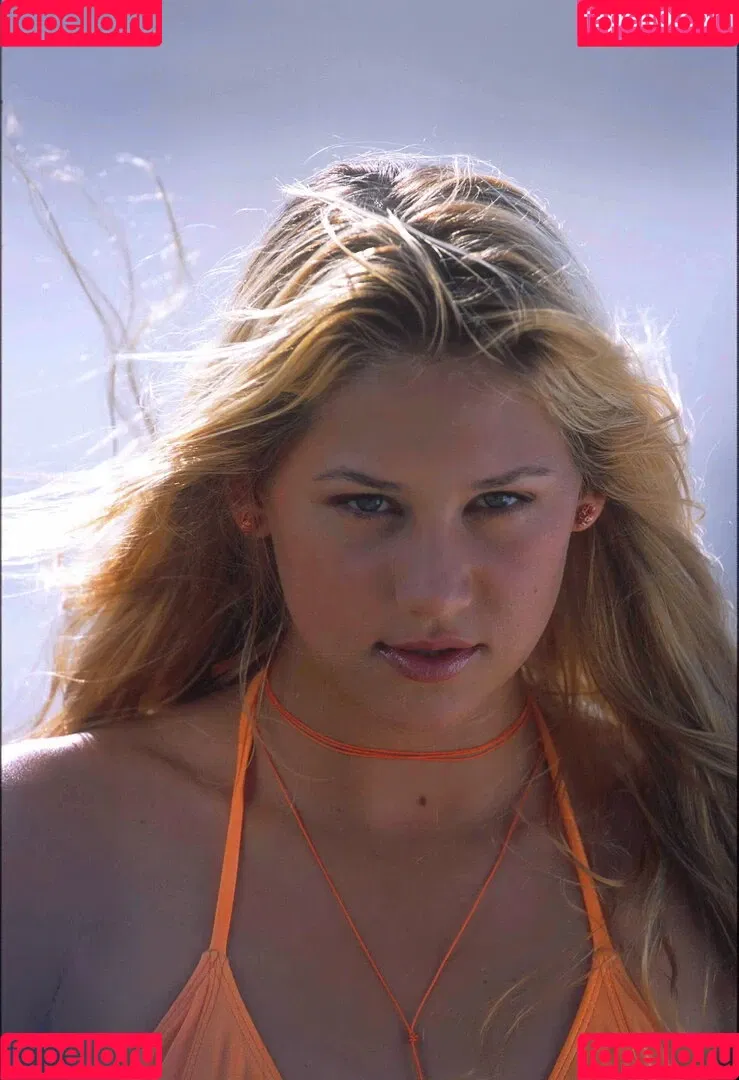 Anna Kournikova Onlyfans Photo Gallery 