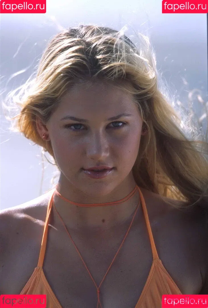 Anna Kournikova Onlyfans Photo Gallery 