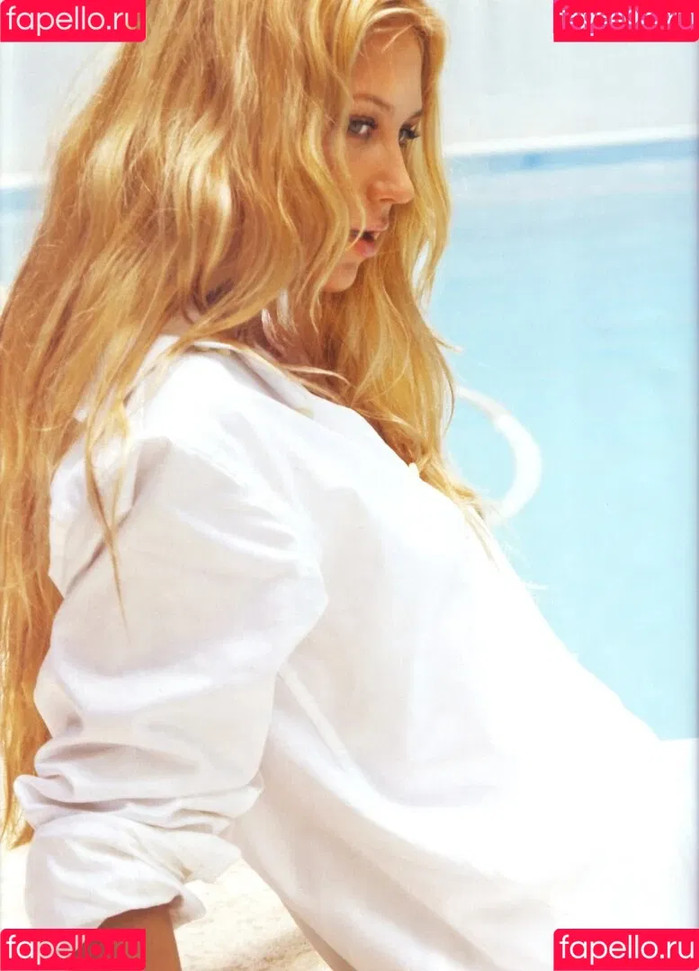 Anna Kournikova Onlyfans Photo Gallery 
