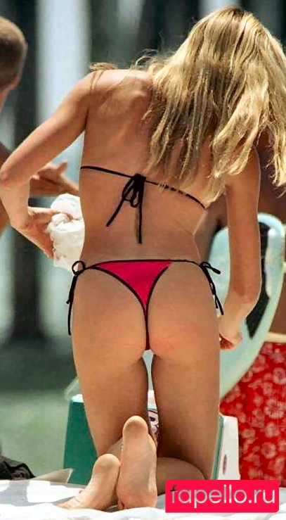 Anna Kournikova Nude Onlyfans Photo 35