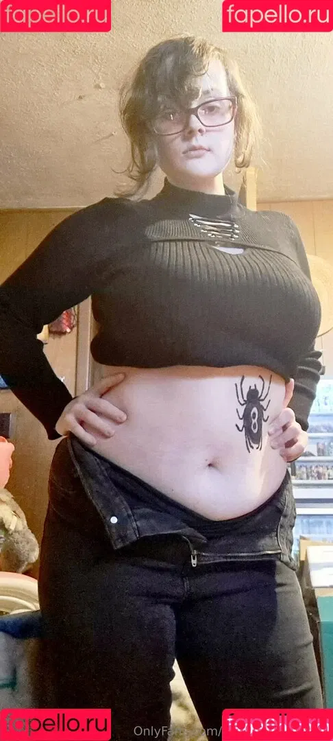 crimsonsfreepage Onlyfans Photo Gallery 
