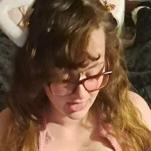 crimsonsfreepage Onlyfans Photo Gallery 