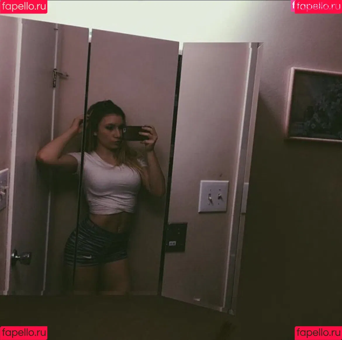 Taylor Flewin Onlyfans Photo Gallery 