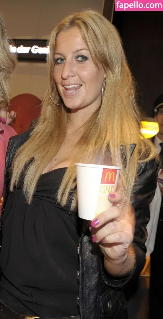 Charlotte Würdig Onlyfans Photo Gallery 