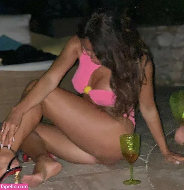 Simona Isceri Onlyfans Photo Gallery 