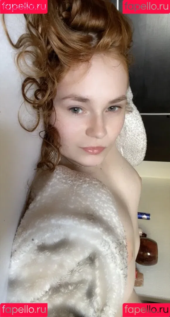 Nexeyredfox Onlyfans Photo Gallery 