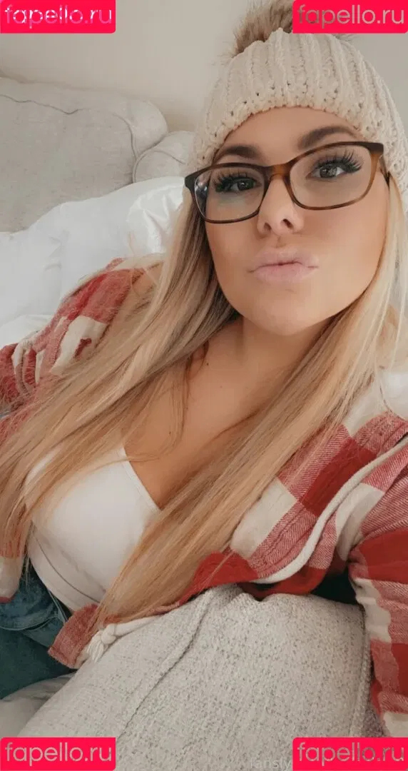 Lunaskye9 Onlyfans Photo Gallery 