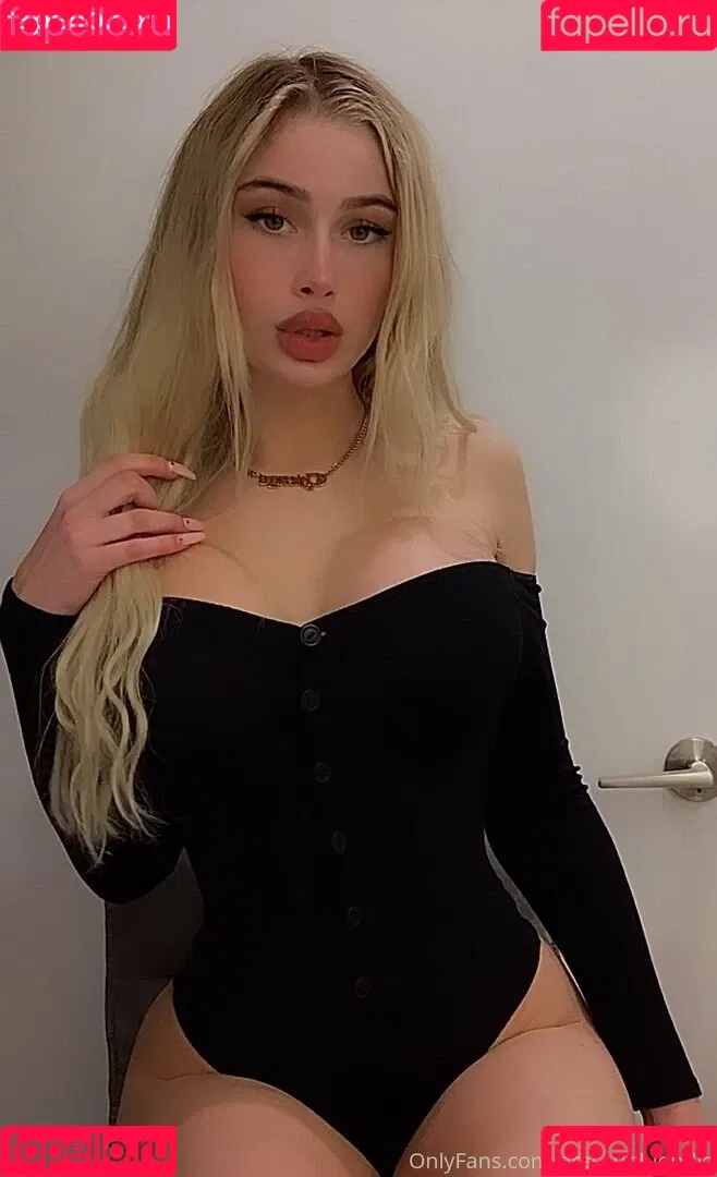 Dressupblondie Onlyfans Photo Gallery 