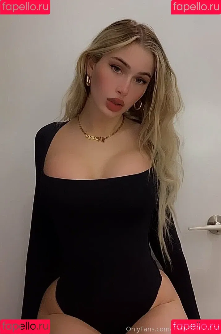 Dressupblondie Onlyfans Photo Gallery 