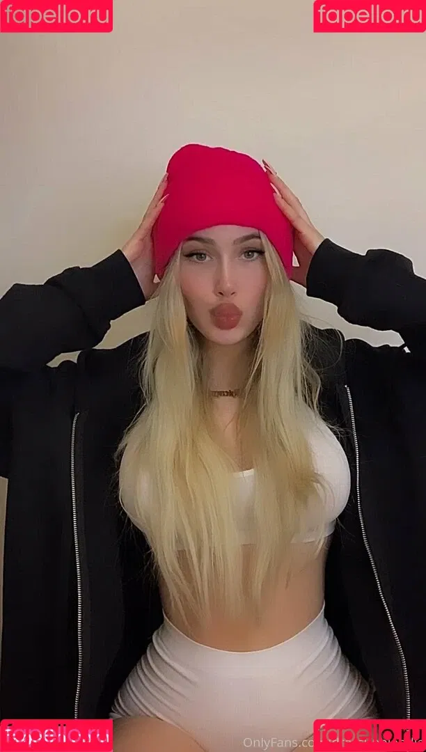 Dressupblondie Onlyfans Photo Gallery 