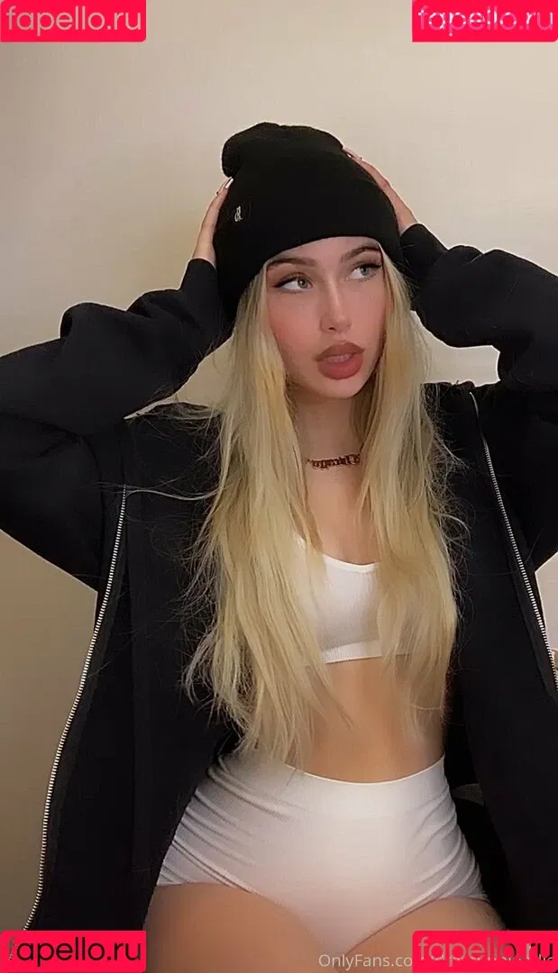 Dressupblondie Onlyfans Photo Gallery 
