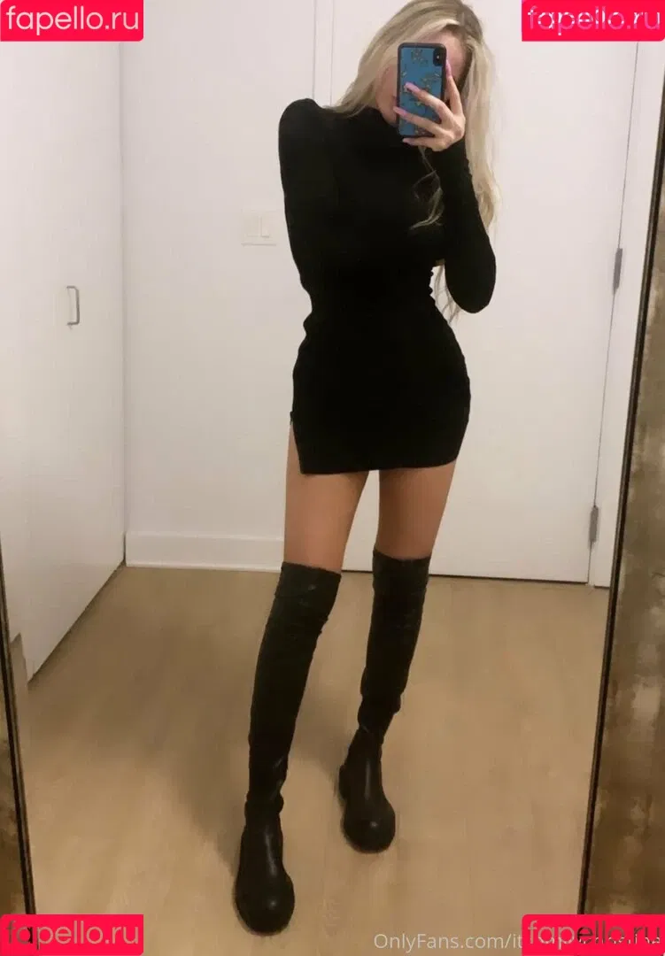 Dressupblondie Onlyfans Photo Gallery 