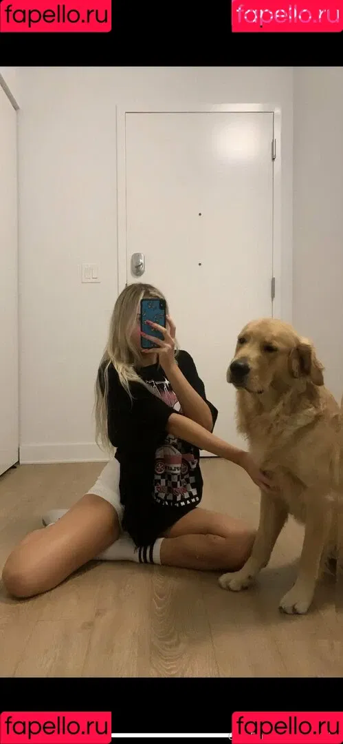 Dressupblondie Onlyfans Photo Gallery 