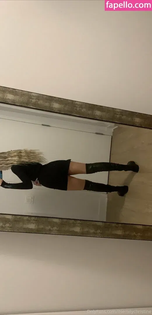 Dressupblondie Onlyfans Photo Gallery 