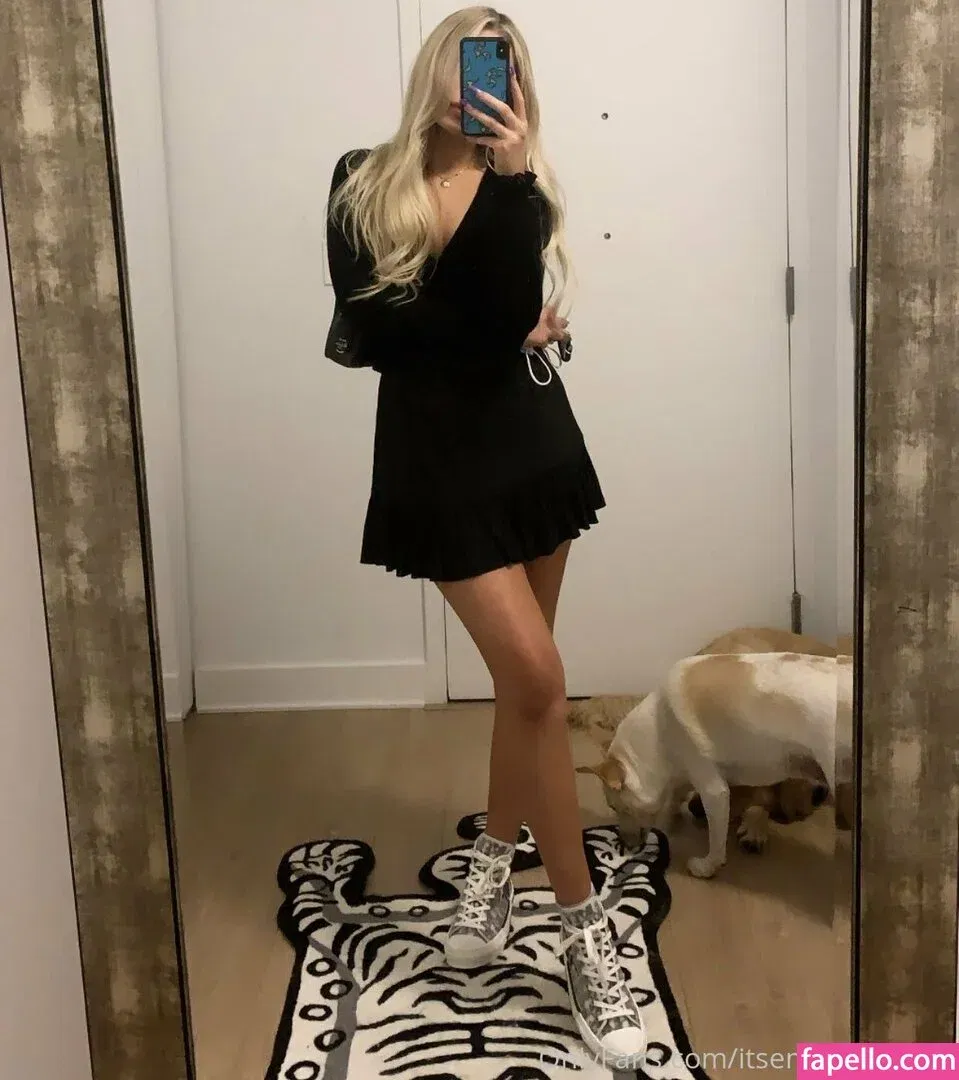 Dressupblondie Onlyfans Photo Gallery 