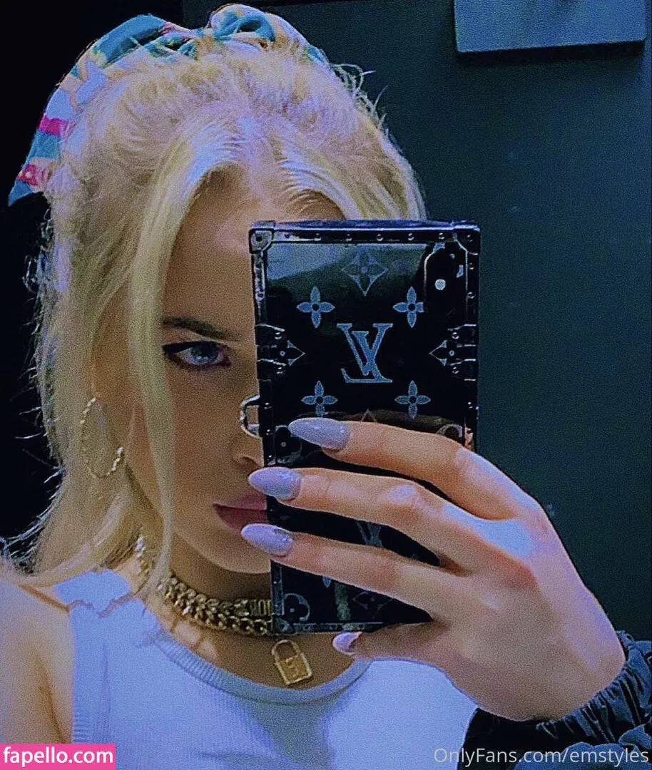 Dressupblondie Onlyfans Photo Gallery 