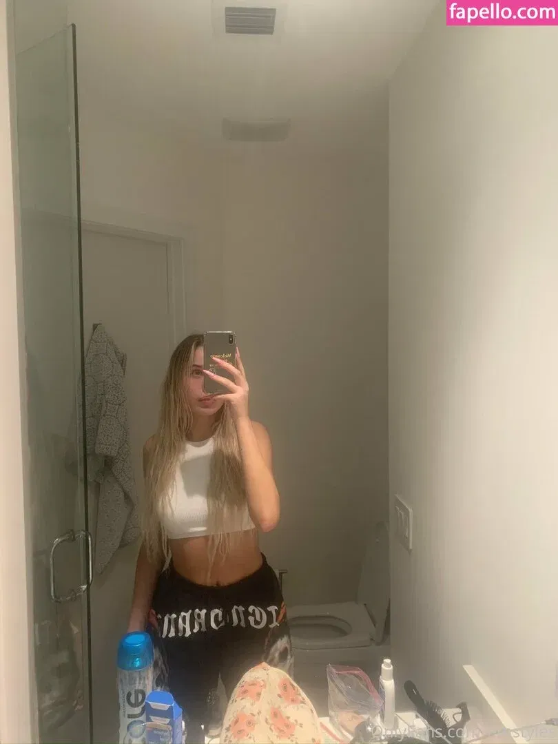 Dressupblondie Onlyfans Photo Gallery 