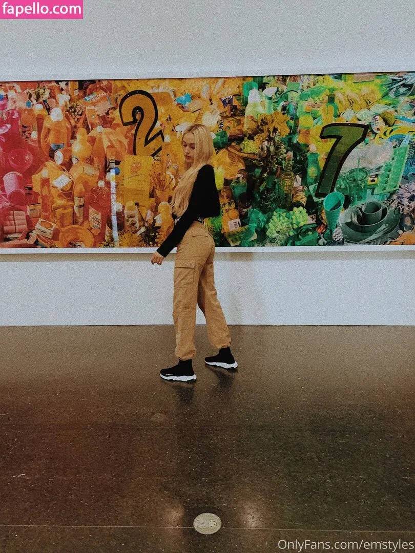 Dressupblondie Onlyfans Photo Gallery 