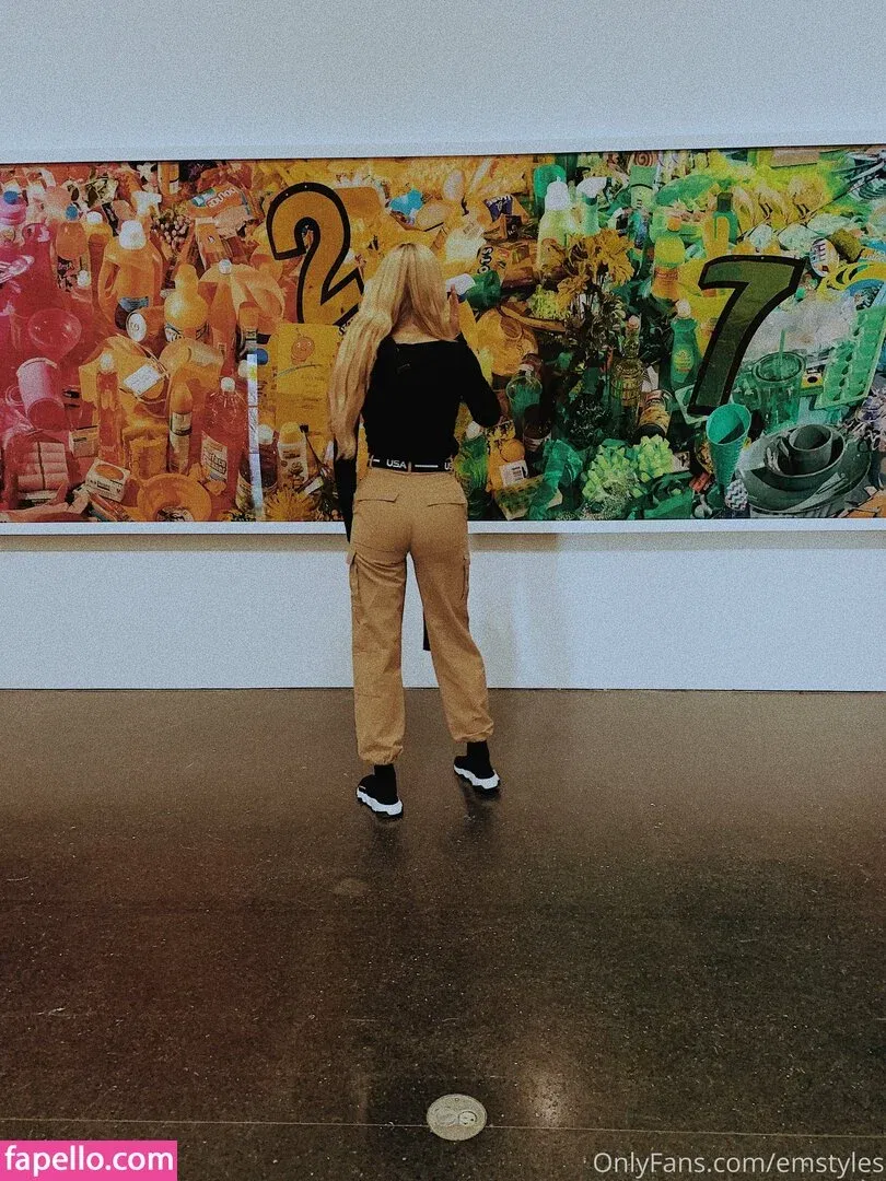 Dressupblondie Onlyfans Photo Gallery 