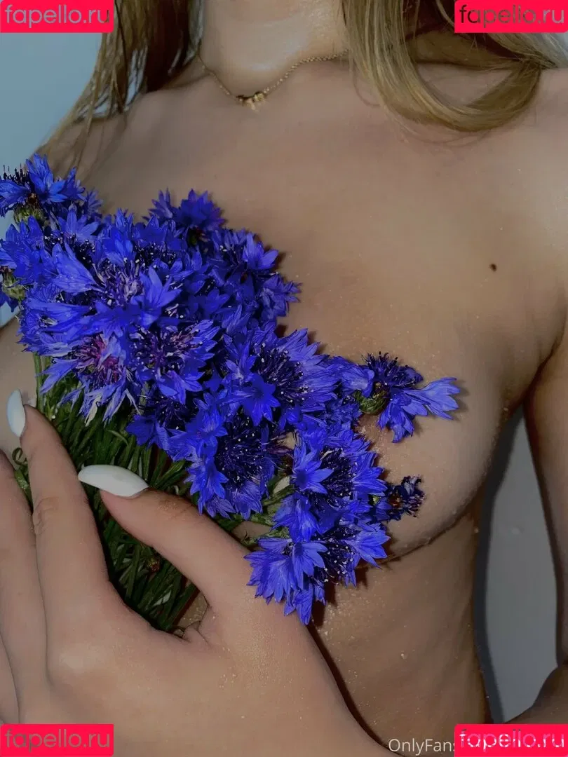 naughtygoddess69 Onlyfans Photo Gallery 