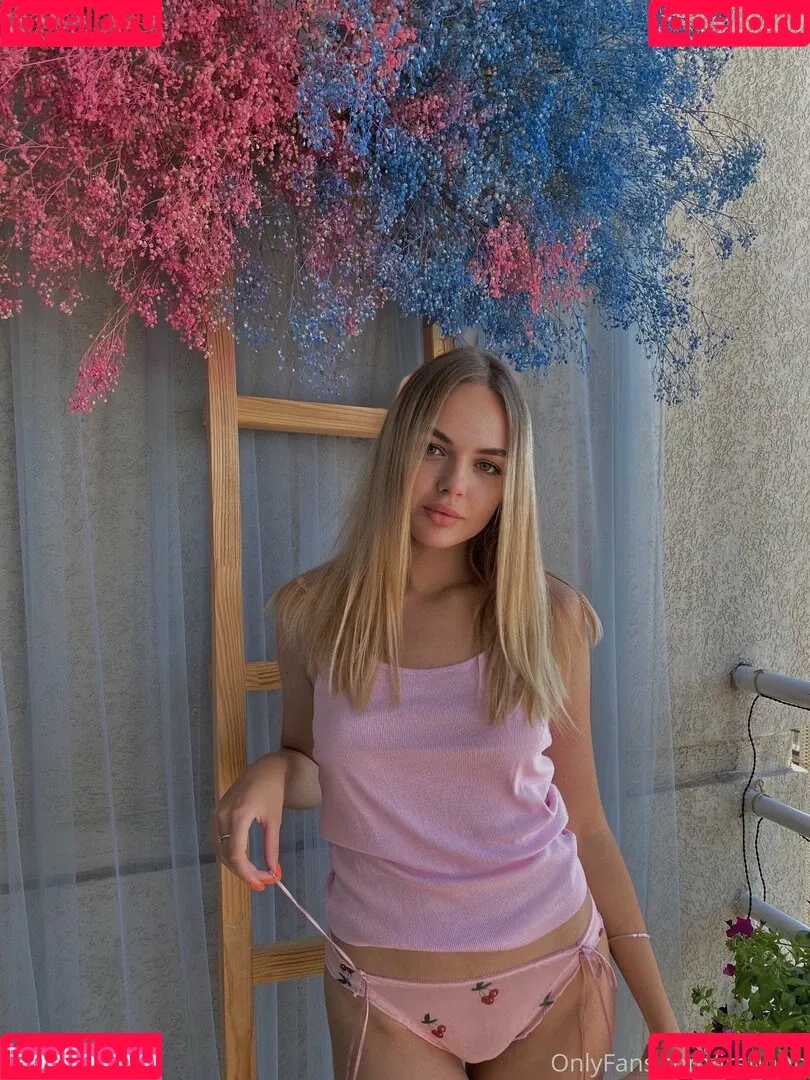 naughtygoddess69 Onlyfans Photo Gallery 